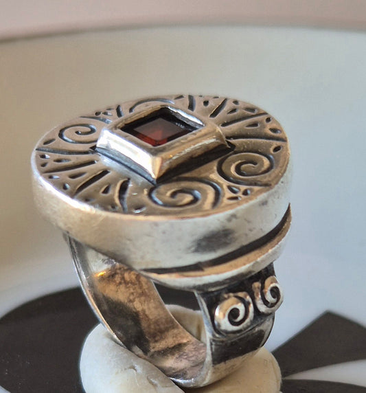 טבעת וינטג אבן גרנט