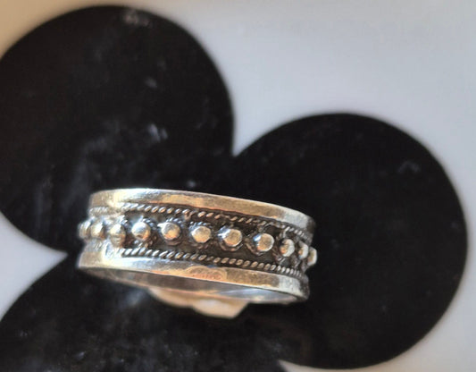 טבעת כדורי כסף